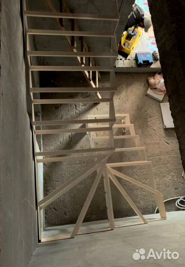 Лестница в коттедж