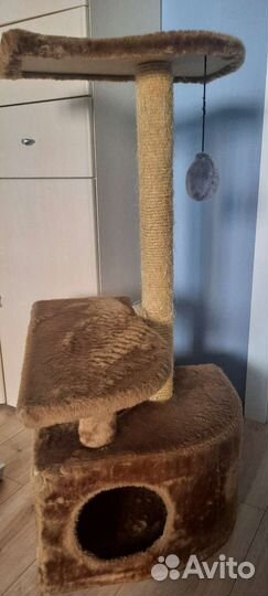 Домик для кошки с когтеточкой