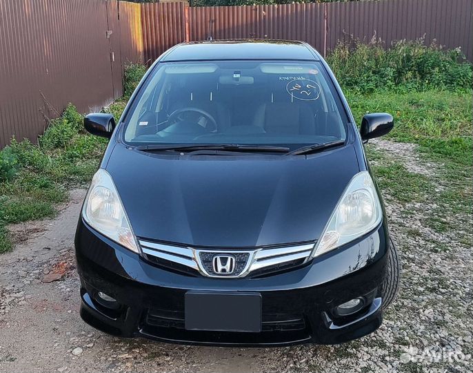 Honda Fit Shuttle, 2012