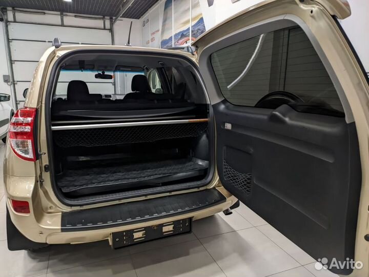 Toyota RAV4 2.0 CVT, 2012, 209 000 км