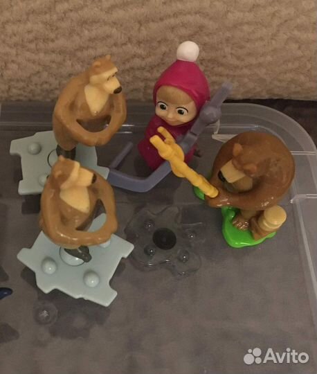 Киндер Сюрприз Маша и Медведь