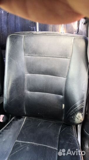 Кожаный салон w124