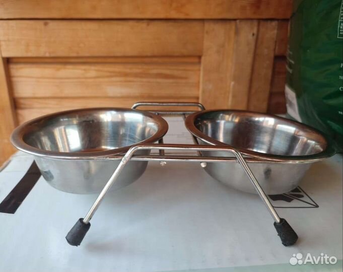 Лоток для кошек с совком, игрушки и миски