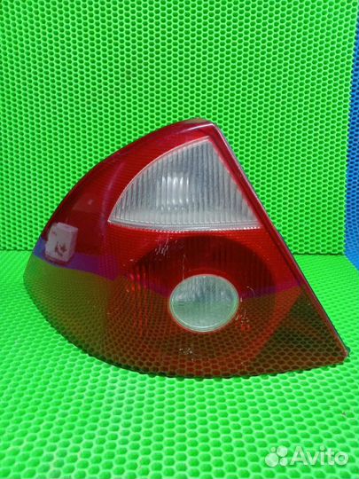 Фонарь задний левый Ford Mondeo 3