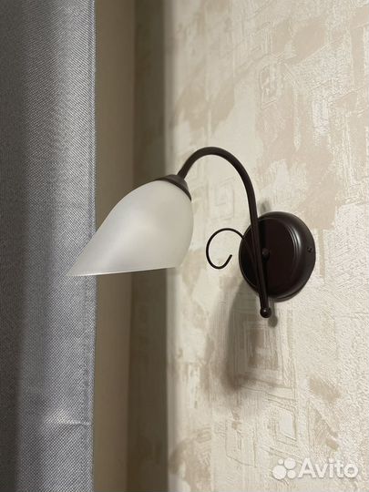 Светильник настенный