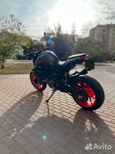 Ducati Monster 937