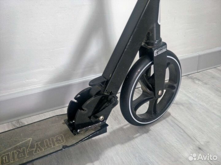 Самокат детский (не трюковой)