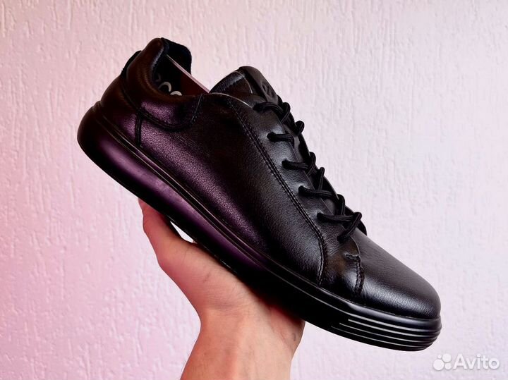 Кроссовки Ecco осенние