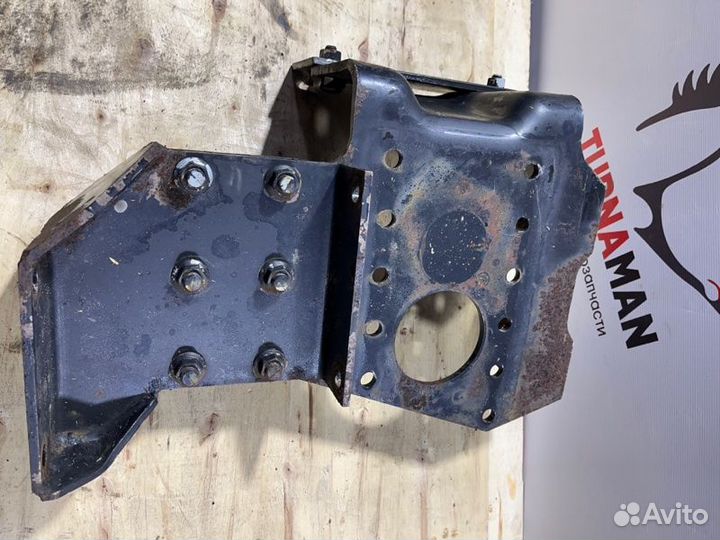 Кронштейн Бампера правый Man Le 15.220 D0836