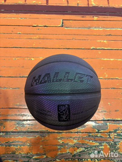 Баскетбольный мяч