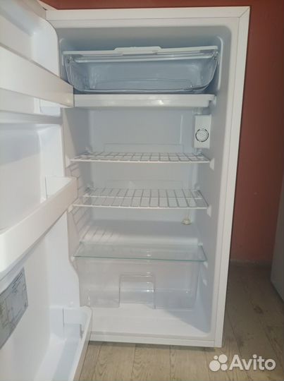 Холодильник Hi бу