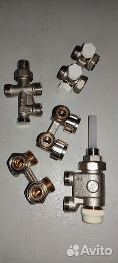 Узел подключения для радиатора,трубки