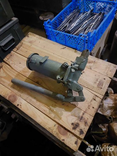 Шприц-пресс плунжерный 155.28.670сб с хранения