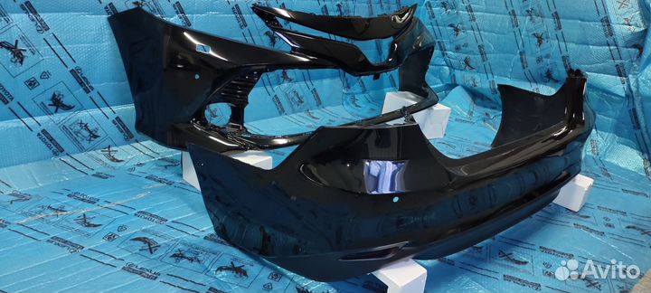 Комплект оригинальных бамперов Камри 70 2018-2021