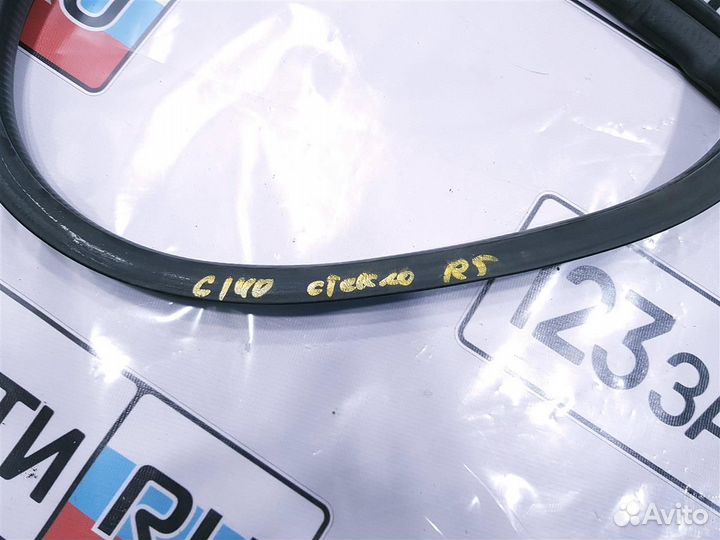 Уплотнитель стекла двери багажника Chevrolet