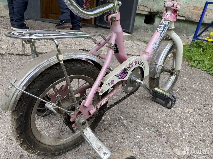 Детский велосипед с ручкой