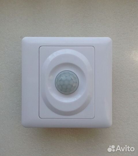 Выключатель света-вентиляции датчик движения