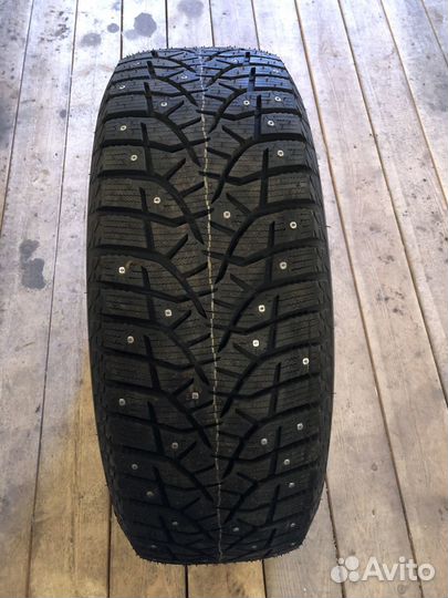 Bridgestone Blizzak Spike-02 215/55 R17 112