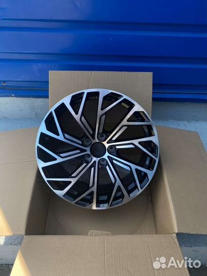 Новые диски R18 для на Audi/5x112
