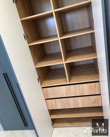 Красивый шкаф