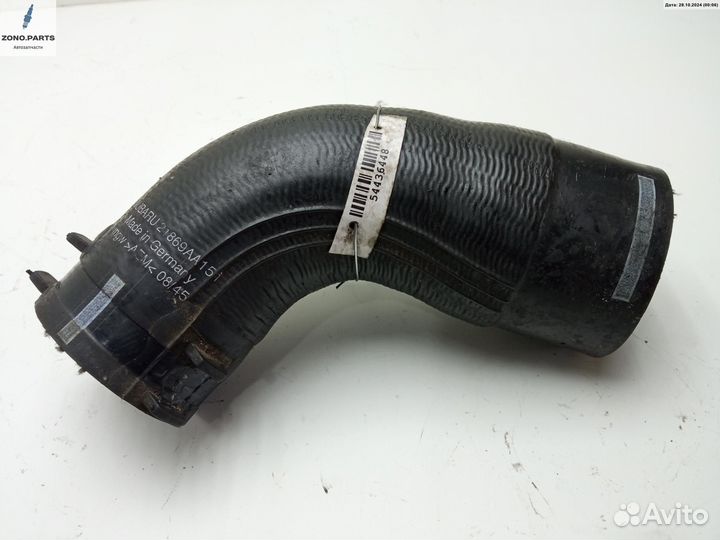 Патрубок интеркулера 21869AA15 на Subaru Impreza