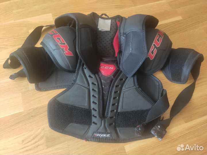 Нагрудник хоккейный ccm Jr L