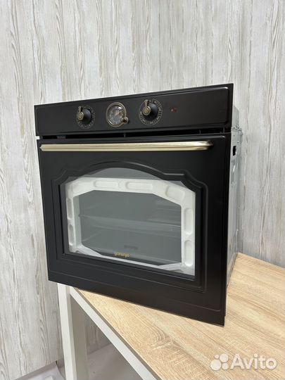 Электрический духовой шкаф Gorenje BO6735CLB