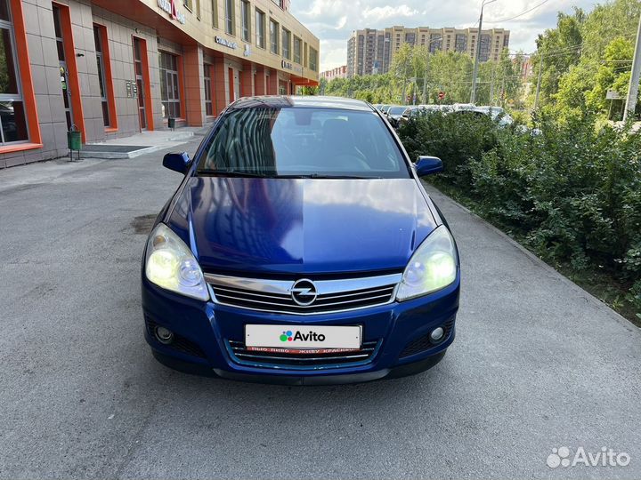 Opel Astra 1.6 МТ, 2008, 205 000 км