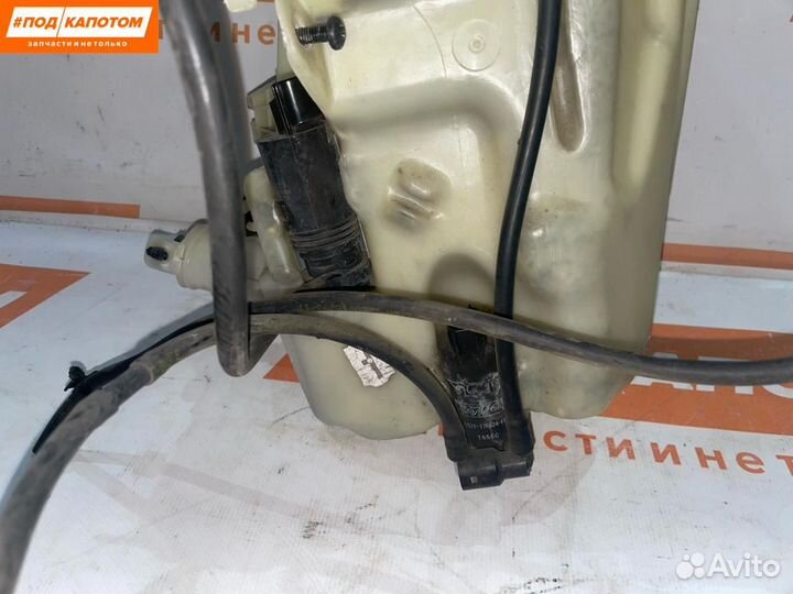 Бачок омывателя Volvo S40 2 рест. 2011 31333481