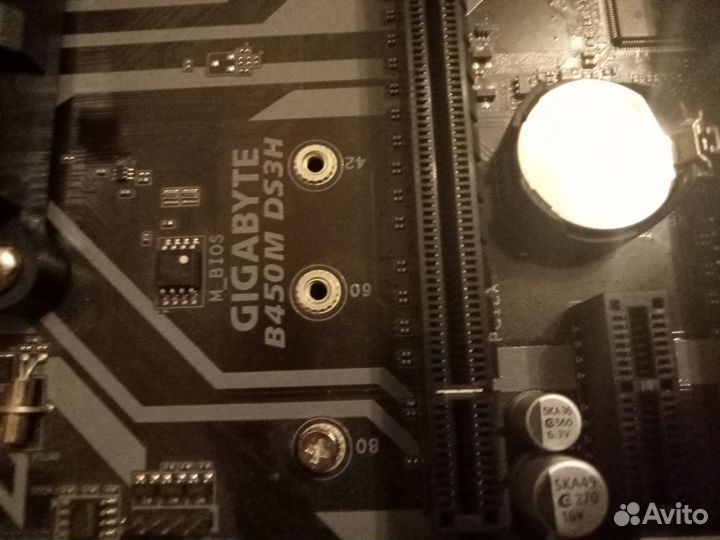 Комплект на ryzen 3 2200ge, 16gb ddr4