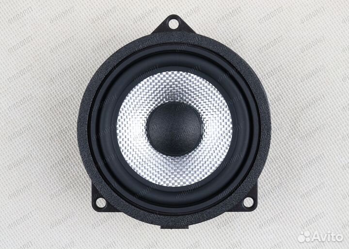 BMW 5 серии G30 акустика и сетки с подсветкой