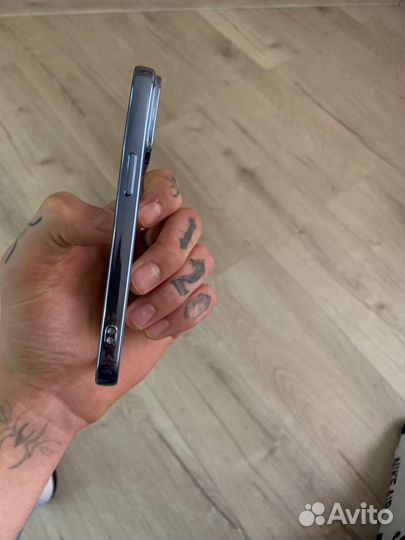 Чехол на iPhone 13 pro