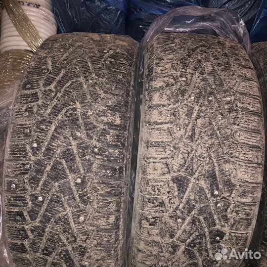 Pirelli Ice Zero 215/50 R17