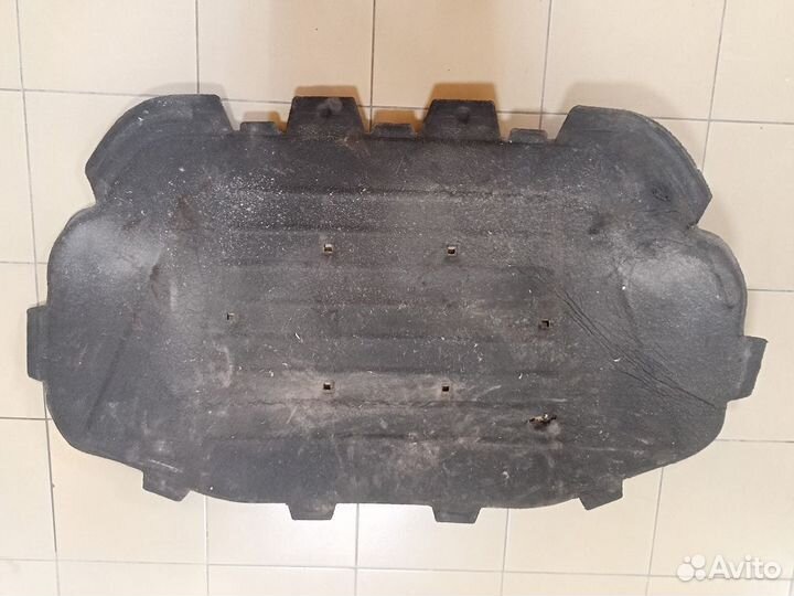 Audi Q7 4L Шумоизоляция капота