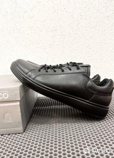 Кроссовки Ecco надежные