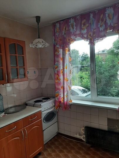 2-к. квартира, 43 м², 1/3 эт.