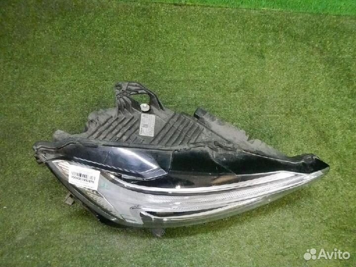Фара правая Volvo XC60