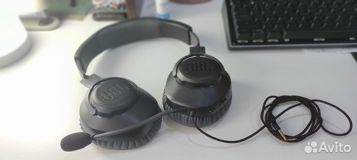 Наушники JBL Quantum 100