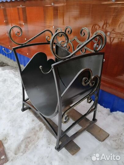 Дровница для бани