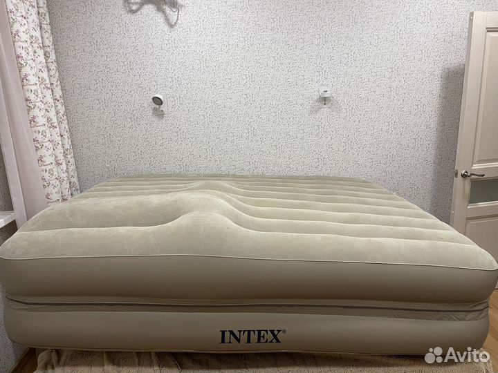 Матрас надувной двойной intex 200*150