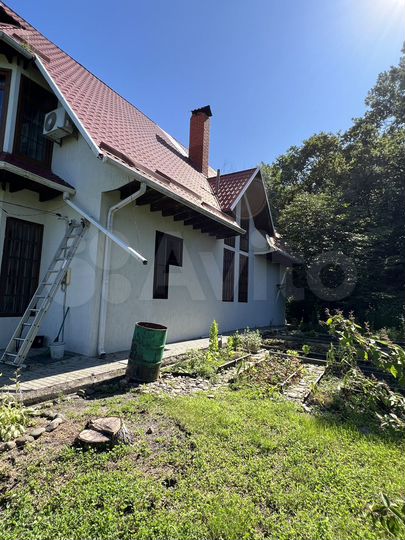 Дом 350 м² на участке 10 сот.