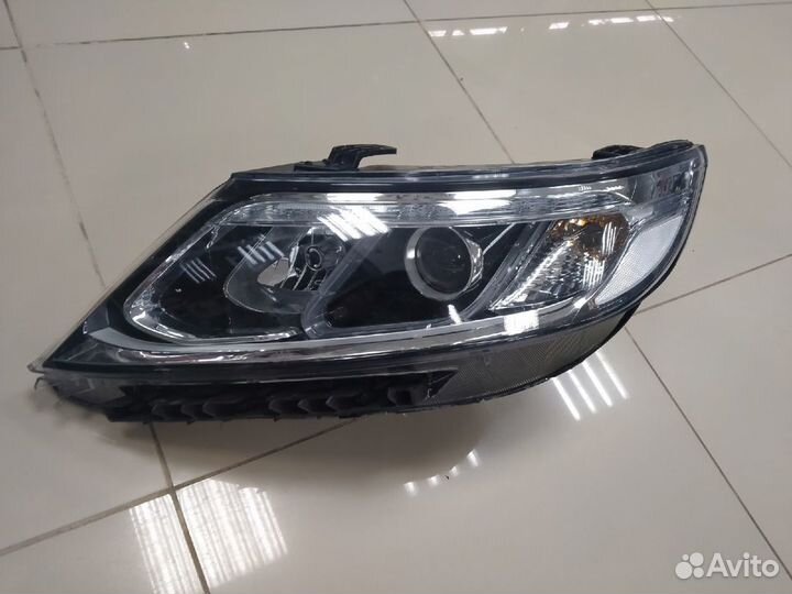 Фара левая Kia Sorento 2 рестайлинг (дефект дхо)