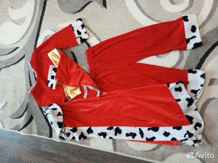 Новогодний костюм короля