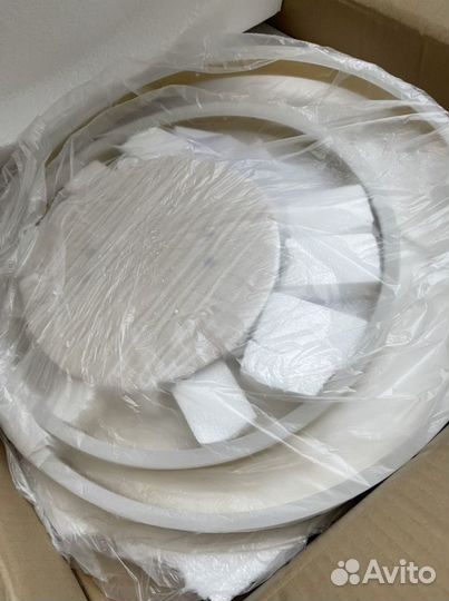 Светильник-люстра потолочный светодиодный