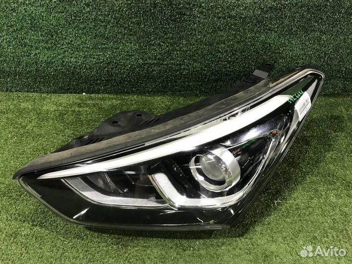 Фара левая Hyundai Santa Fe