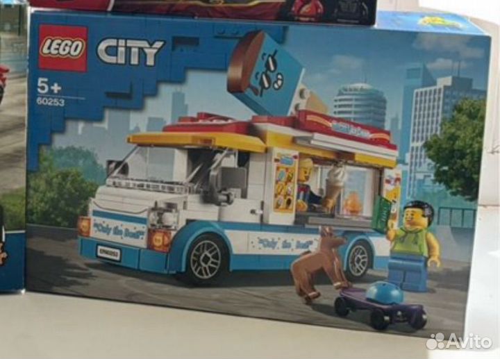 Конструктор lego City 60253 Грузовик мороженщика