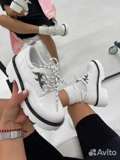 Ботинки женские 37 размер новые