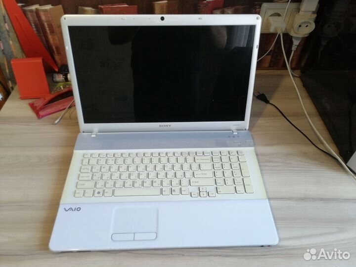 Ноутбук sony vaio 17