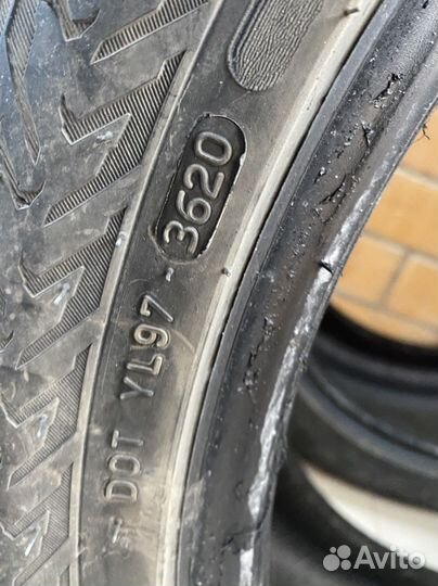 Nokian Tyres Hakkapeliitta 8 235/45 R18 98