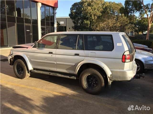 Разбор на запчасти Mitsubishi Montero Sport / Paje